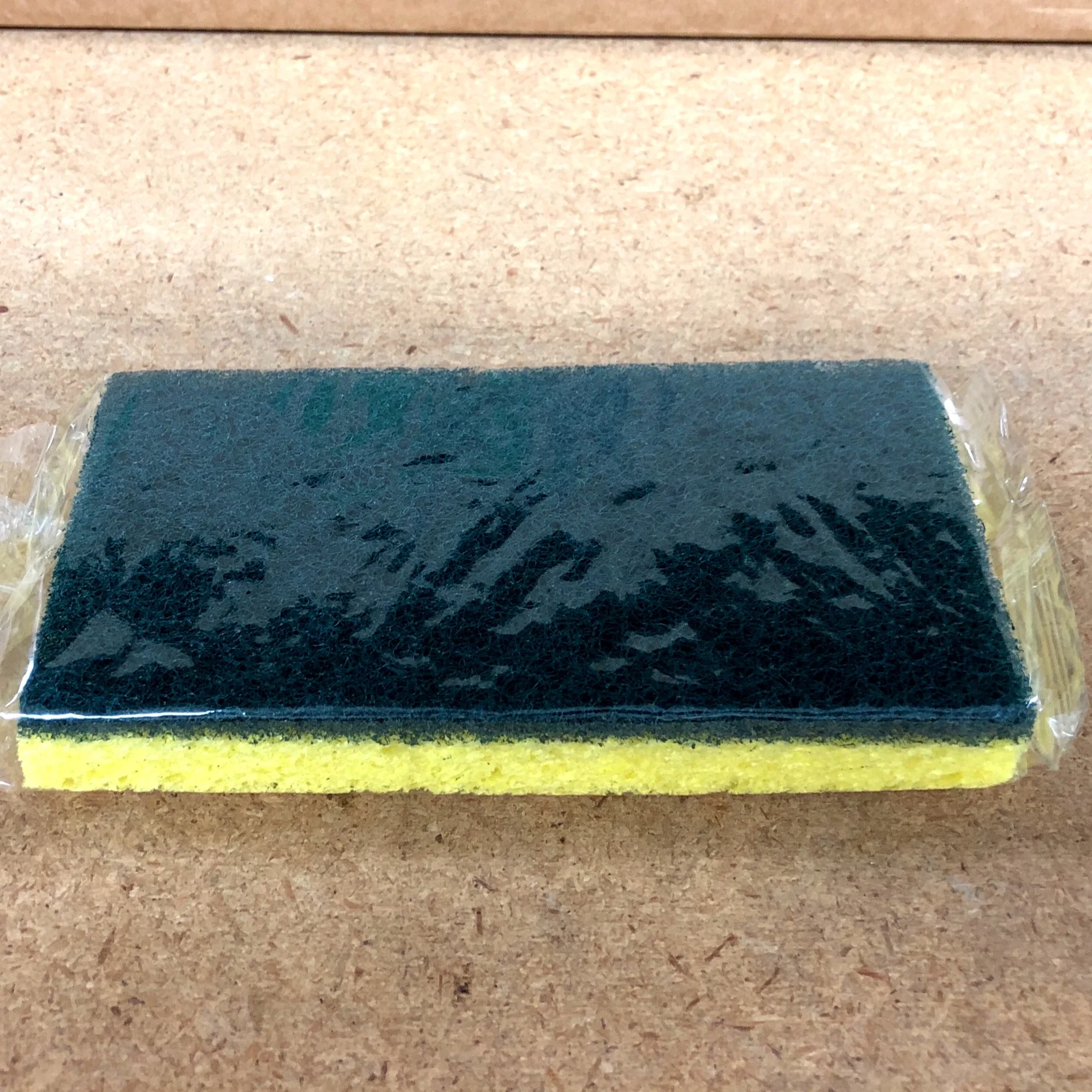 GREEN SPONGE SCRUBBER, MEDIUM DUTY, (3.6